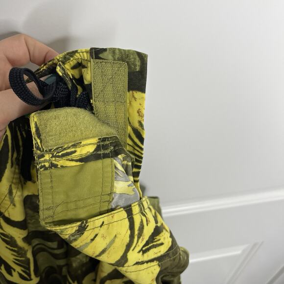 VTG 90s y2k Quiksilver Board Shorts Men 32 33 Yellow Green Hawaiian Floral Surf - Picture 9 of 9